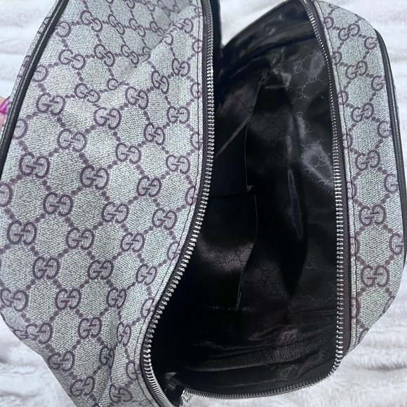 Gucci Beige and Green Backpack with Red Stripes - Picture 7 of 10